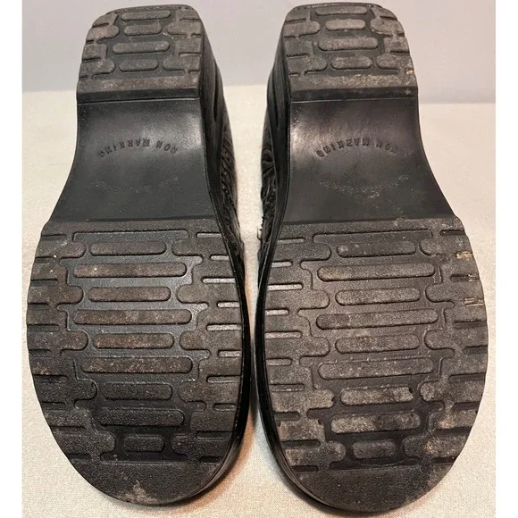 Easy Works by Easy Street Womens Slip Resistant Clogs Embossed Scroll 9M Black - Picture 9 of 9